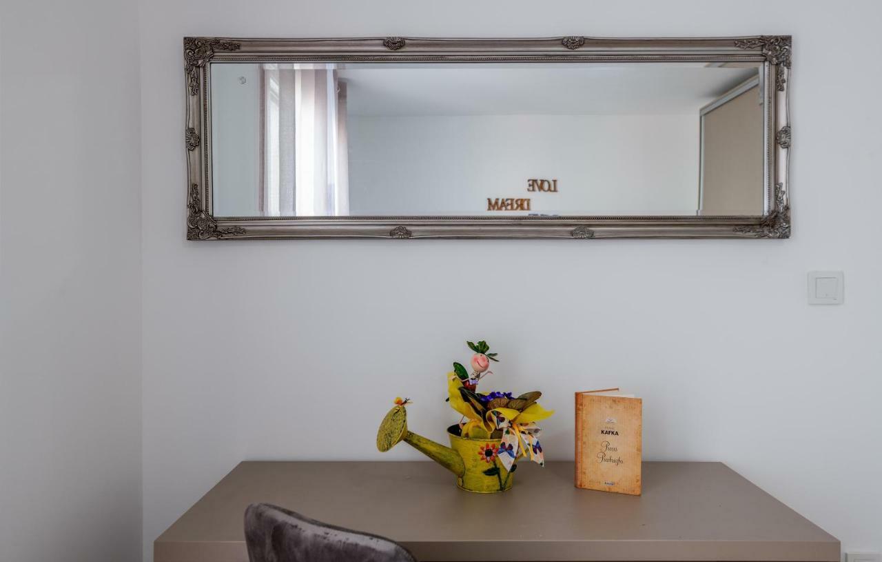 Family Apartment Ingrid 풀라 외부 사진