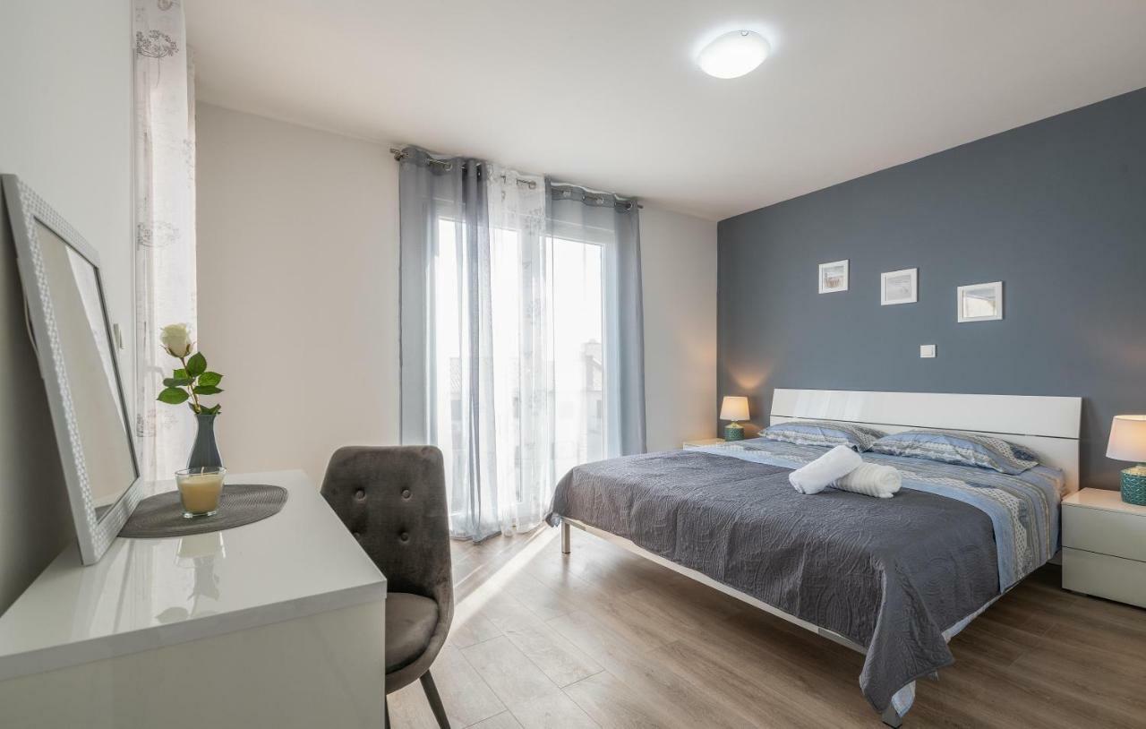 Family Apartment Ingrid 풀라 외부 사진