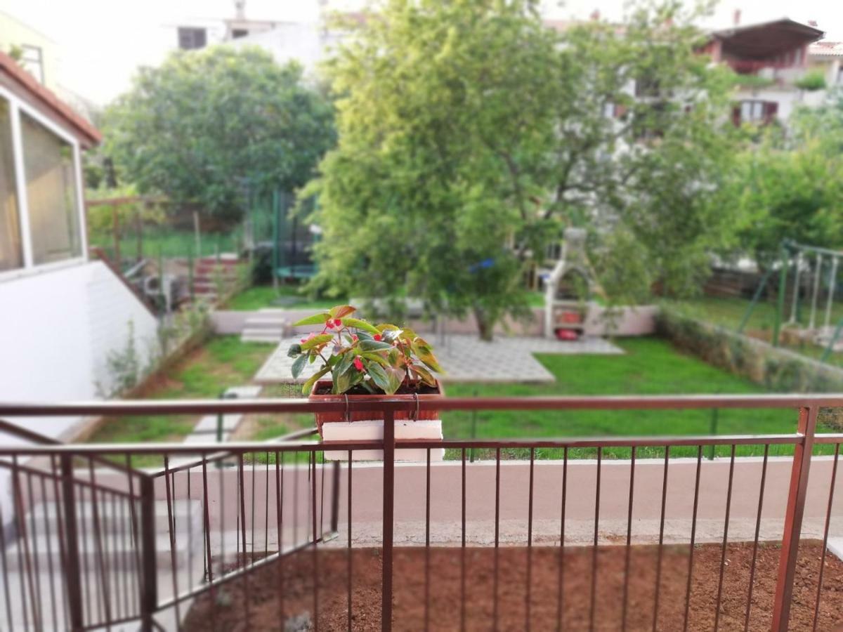 Family Apartment Ingrid 풀라 외부 사진